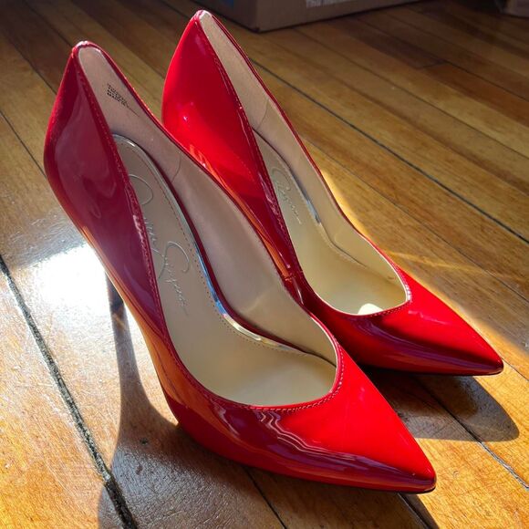 Jessica Simpson Heels Women's 7 Red Patent Leather Courts - Picture 1 of 7